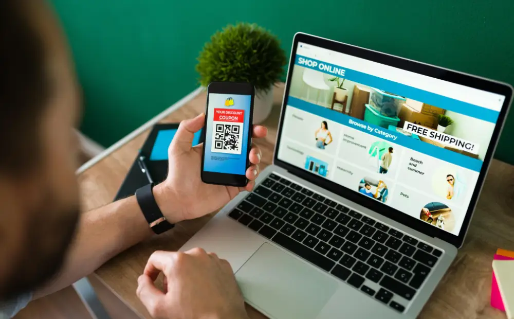 E-commerce messaging solutions illustration