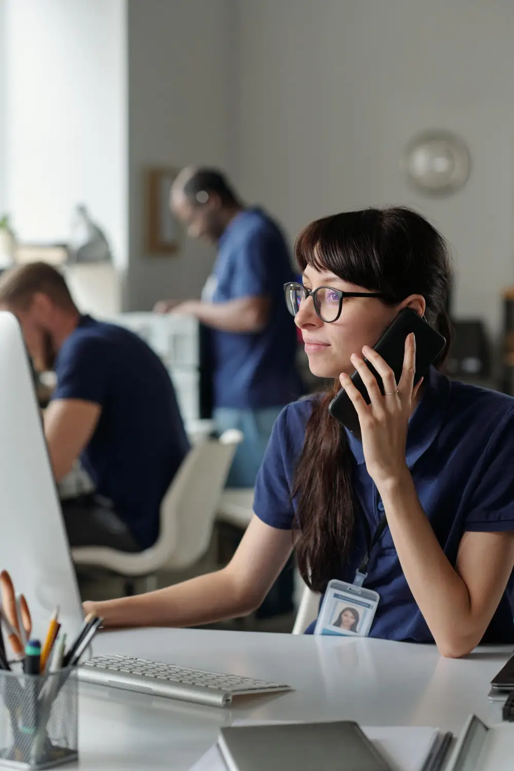 Cloud call center illustration for healthcare with IVR, call routing and agent dashboards